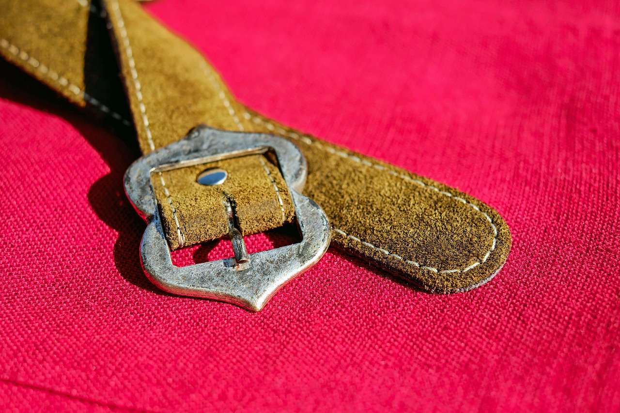 entdecken sie unsere stilvolle kollektion von taufkleidung für jungen und mädchen. hochwertige stoffe und zarte designs für unvergessliche taufmomente.
