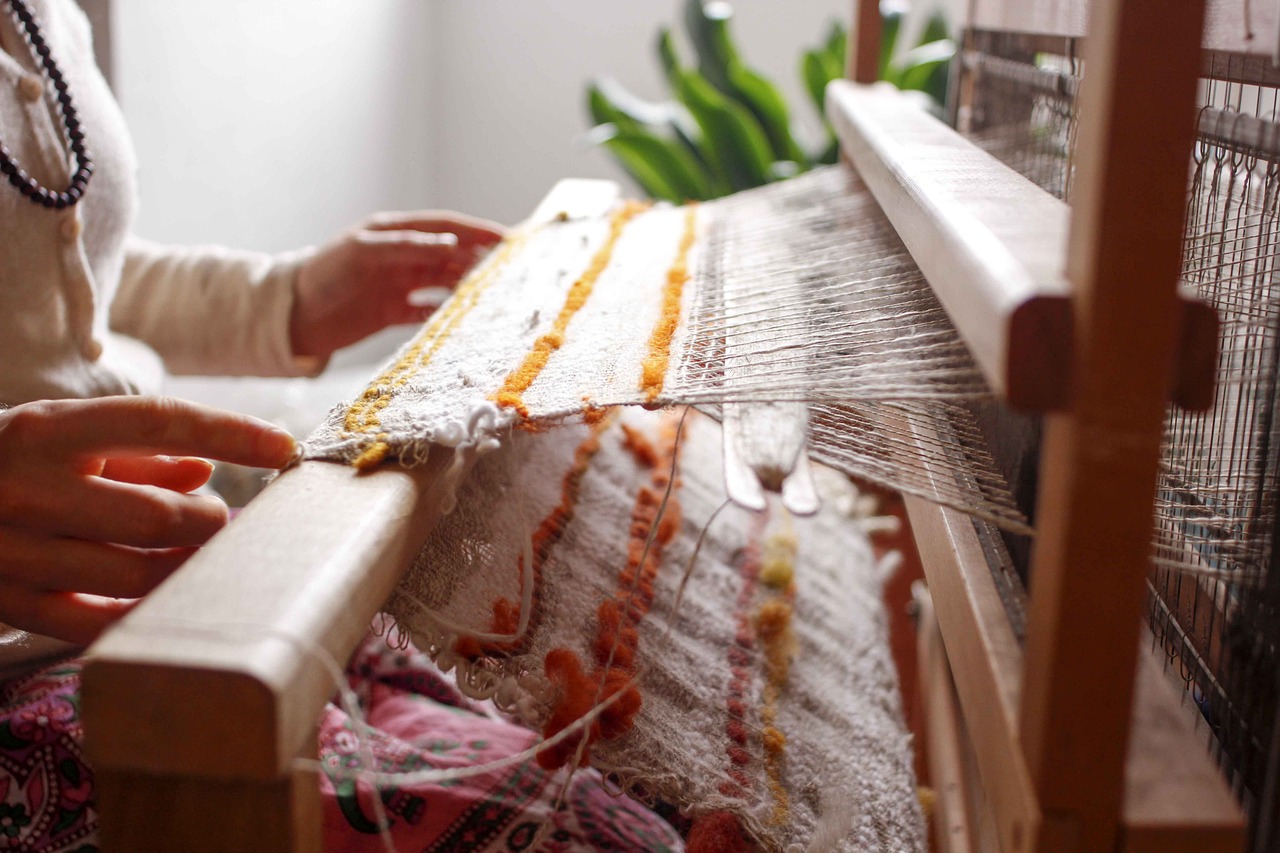 entdecken sie die welt der stoffe! hochwertige materialien für mode, innenausstattung und kunstprojekte. lassen sie sich inspirieren und finden sie den perfekten stoff für ihr nächstes kreatives vorhaben!